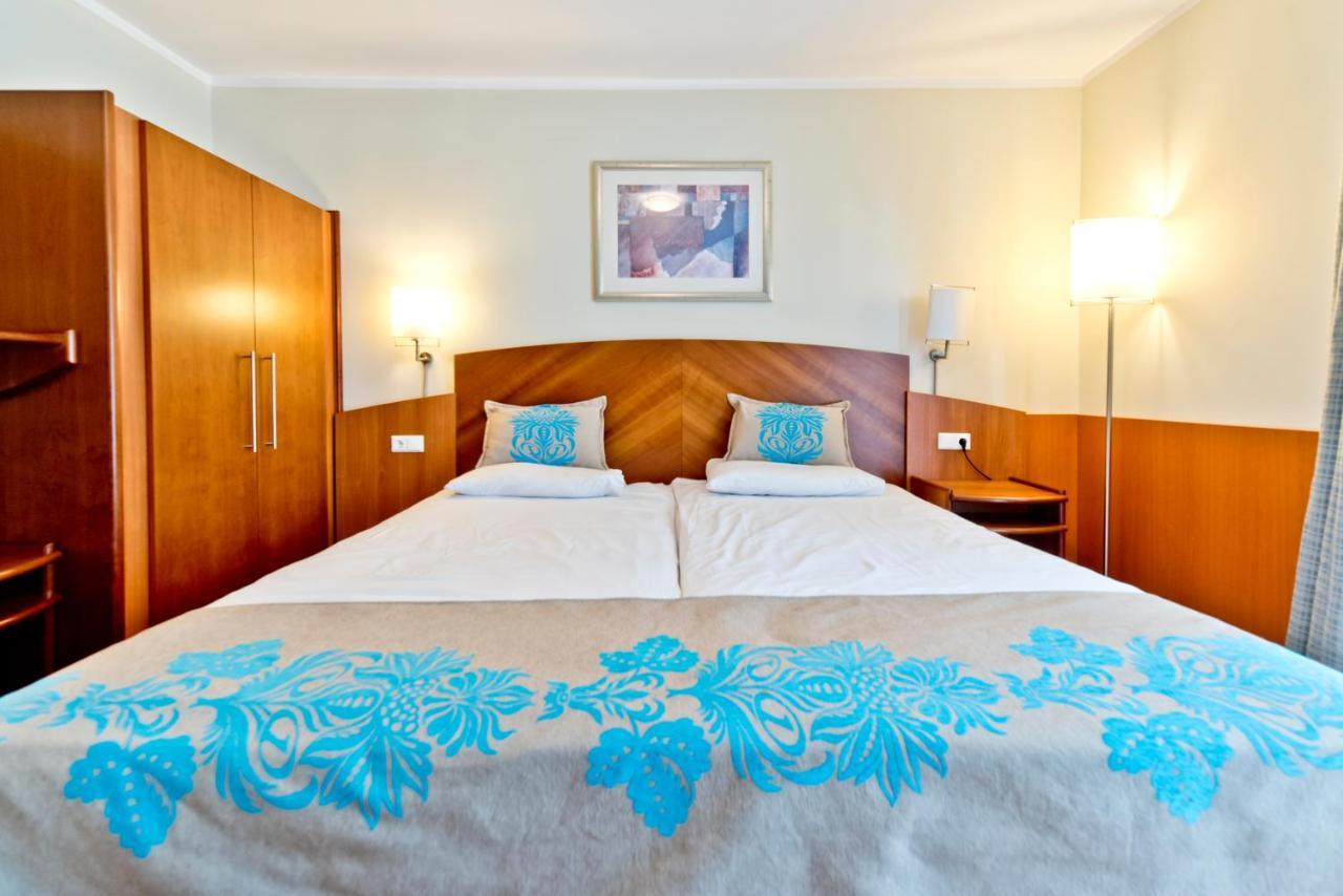 Domaro Guest house